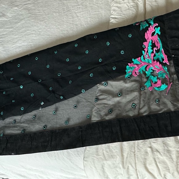 Black net saree with embroidery and sequins - Picture 3 of 4